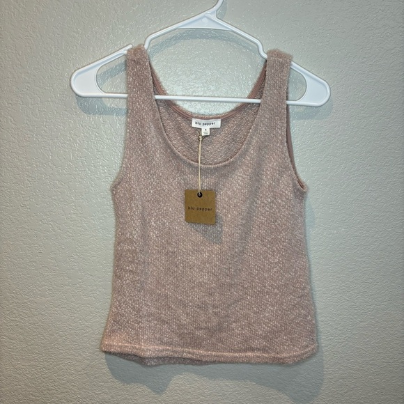 NWT Blu Pepper Fuzzy Tank - Picture 1 of 3